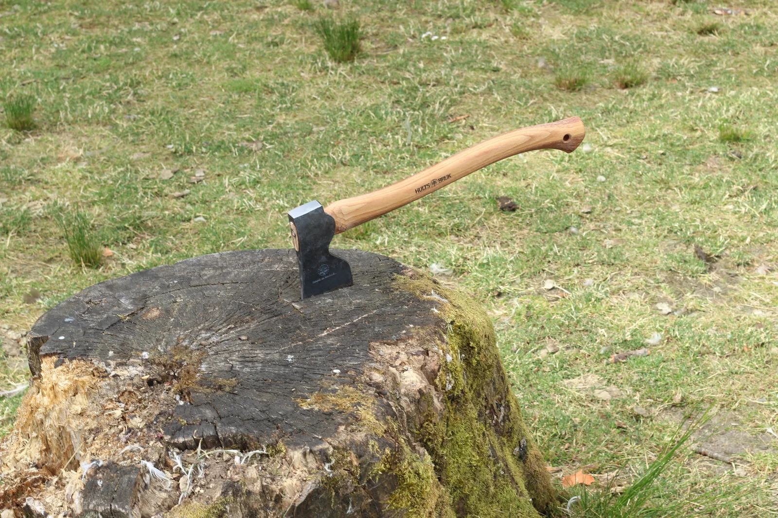 Hults Bruk Dvärdala Hunting Forest Axe + 180/600 Grinding Stone Review — 328 Years of Swedish Forge-Work in a Single Hunter's Tool
