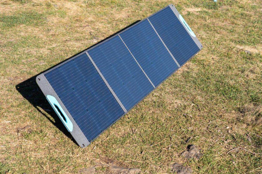 Renogy 200W Portable Solar Panel Review